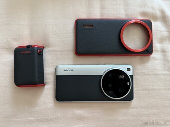 Xiaomi 15 Ultra 16/512 GB, barva Silver Chrome + fotokit - 6