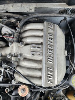 Ford Mustang 3,8 V6 1997 2x kola - 6
