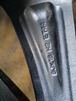 235/45 R18 superb - 6