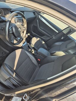Škoda Octavia 2.0Tdi 110kw ELEGANCE Combi - 6