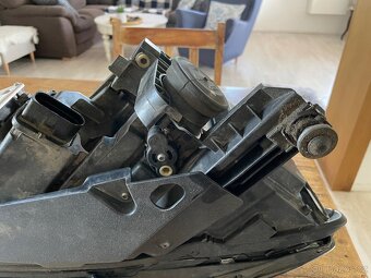 Levé full led matrix světlo passat b8 - 6