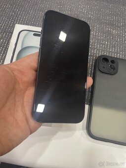 📱 iPhone 15 128 GB – Black - 6
