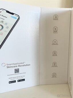 Facial&Body Roller Elektrický masážní přístroj na obličej - 6