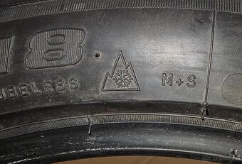 Zimní pneu 235/45/R18 - 6