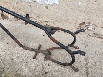 Sparta 250 ram s vidlicí - 6