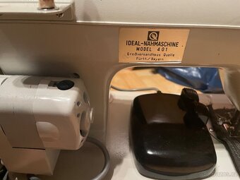 Kufříkový šicí stroj Ideal - 6