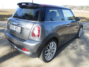 Mini Cooper S 1.6i 135kw Xenon Panorama manuál 2010 - 6
