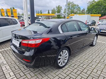 Latitude INITIALE PARIS 3.0 V6 dCi240 Automat 177kW - 6