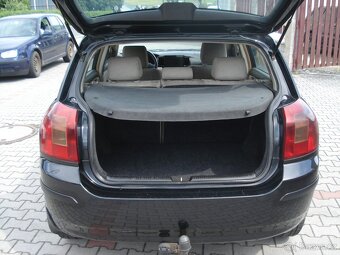 TOYOTA COROLLA 2.0 D-4D 85 kW - 6
