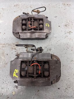 Zadní Brzdové třmeny Brembo VW Touareg - 6