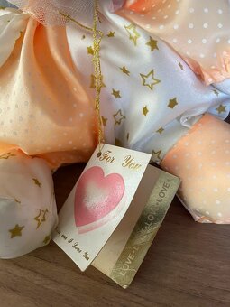 Vintage klaun / šašek hraje a “tancuje” - 6