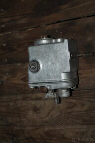 Jawa Special 250 přírubová obal převodovky - 6