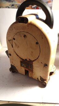 Starý kuchyňský robot UKS E20A + příslušenství - 6