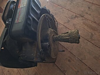 Motor do sekačky,briggs&stratton,sekačka - 6