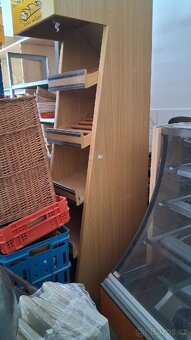 Prodejní regály,chladící vitrína - 6