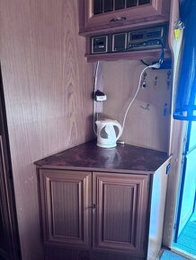 Karavan na pevné stání - 6