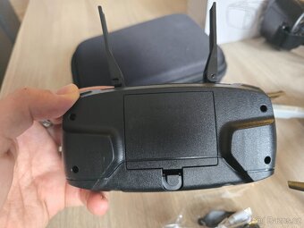 E99 Dron šedý dual kamera + box s příslušenstvím + VR brýle - 6