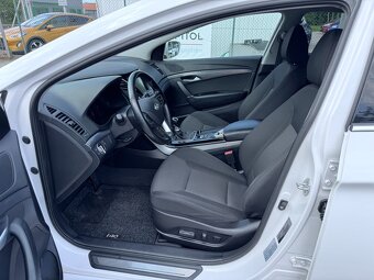 Hyundai i40, 1.6GDi 99 kW navi. xenony - 6