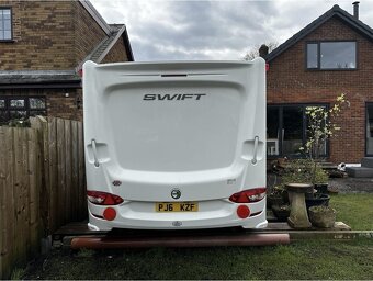 Swift Conqueror 530 - 6
