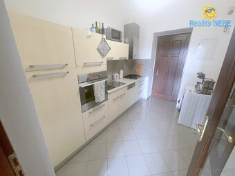 Pronájem bytu 2+1 50m2 balkon Štefánikova Praha Smíchov - 6