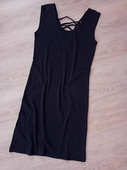 HEZKÉ DÁMSKÉ ŠATY - vel.M / zn.CHicorée - 6