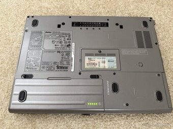 DELL Latitude D630 - 6