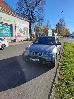 BMW X5 4,8i - 6
