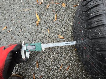 Zimní sada kol pneu Škoda Octavia Altair R19, TPMS - 6