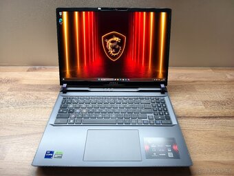 RTX 4090 16GB_MSI VECTOR 16 HX_i9-14900HX_32GB_16" 240HZ 2K - 6