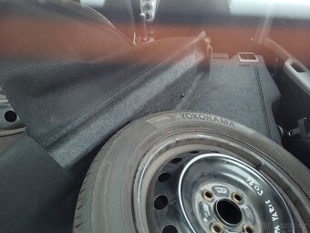 Toyota yaris 1.3 vvti - 6