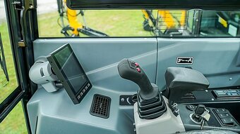 Minibager YUCHAI U35 Premium 3860 kg - 6