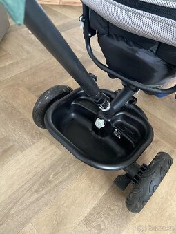 Kinderkraft tříkolka SPINSTEP - 6