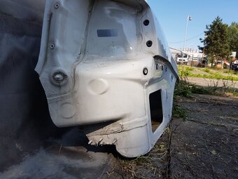 Výřez karoserie, PZ blatník Škoda Octavia III sedan 5E0 - 6