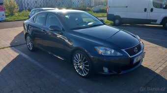 Lexus IS 250 F-Sport (2011) - 6