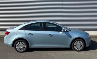 CHEVROLET CRUZE 1,6i EcoTec 91kW - 2.maj - pouze 78800km - 6