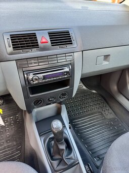 Škoda Fabia - 6