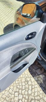 Prodám Seat Altea XL 1.9 Tdi BXE 77 kw rv.12/2007 mod.2008 - 6