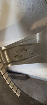 Originální AMG sada W218 r19 - 6