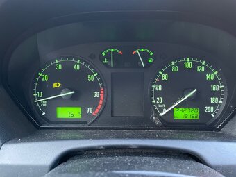 Škoda Fabia 1 1.4 16V - 6