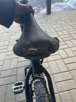 Bmx cerne s pegama - 6