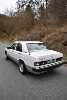 Mercedes Benz 190D - 6
