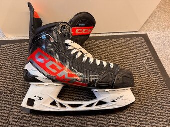 BRUSLE CCM JETSPEED FT6 VEL. 44/8,5D - 6
