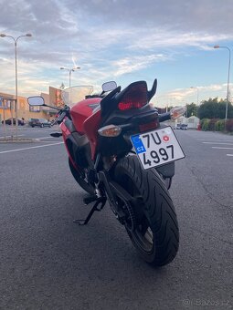 Honda CBR 125R - 6