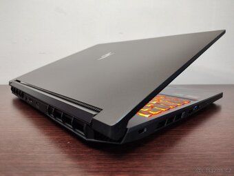 Nitro v16,RTX-4060-8gb-Mux,R7-8845hs,DDR5-32gb,ZÁRUKA - 6
