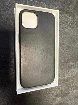 iPhone 13 - 6