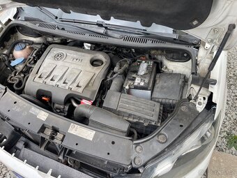 VW Caddy 1.6 TDI, 75kw, 2011, po bouracce - 6