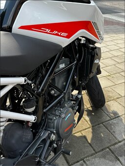 KTM DUKE 390 - 8,3 TISIC KM (2023) - 6