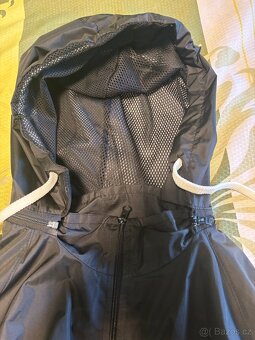 Nepromokavá Nike bunda - 6