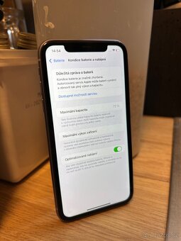 iPhone 11 (128 Gb, fialový) - 6
