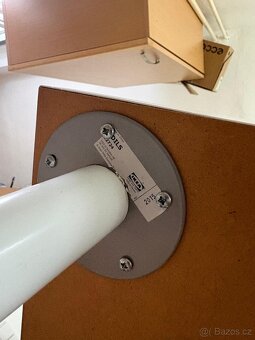 Psací stůl z IKEA - 6